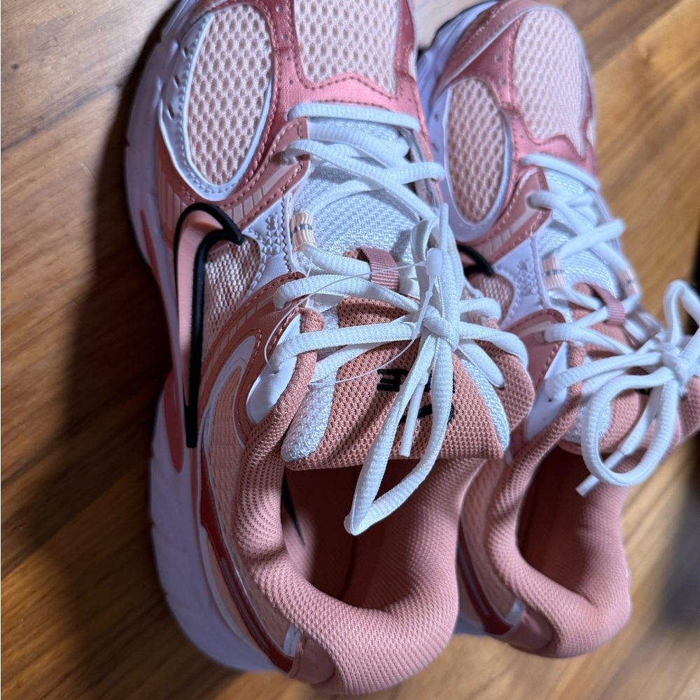 Nike Women's Pink White and Black Mesh Running Sneakers - Picture 6 of 9